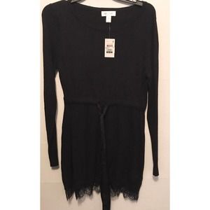 MATERNITY SWEATER WITH LACE TRIM - SMALL